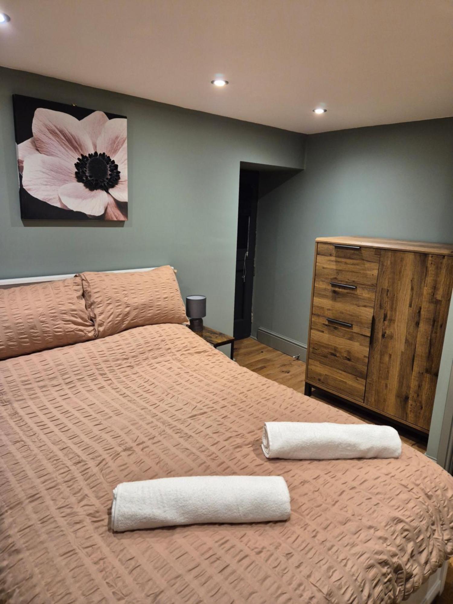 Foolow Charming 1 Bed Peak District Barn Conversion מראה חיצוני תמונה