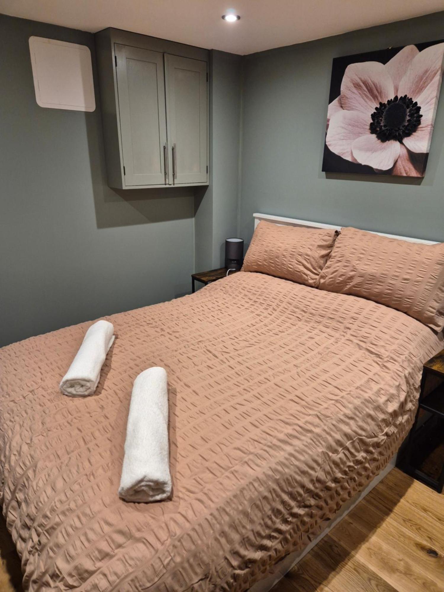 Foolow Charming 1 Bed Peak District Barn Conversion מראה חיצוני תמונה