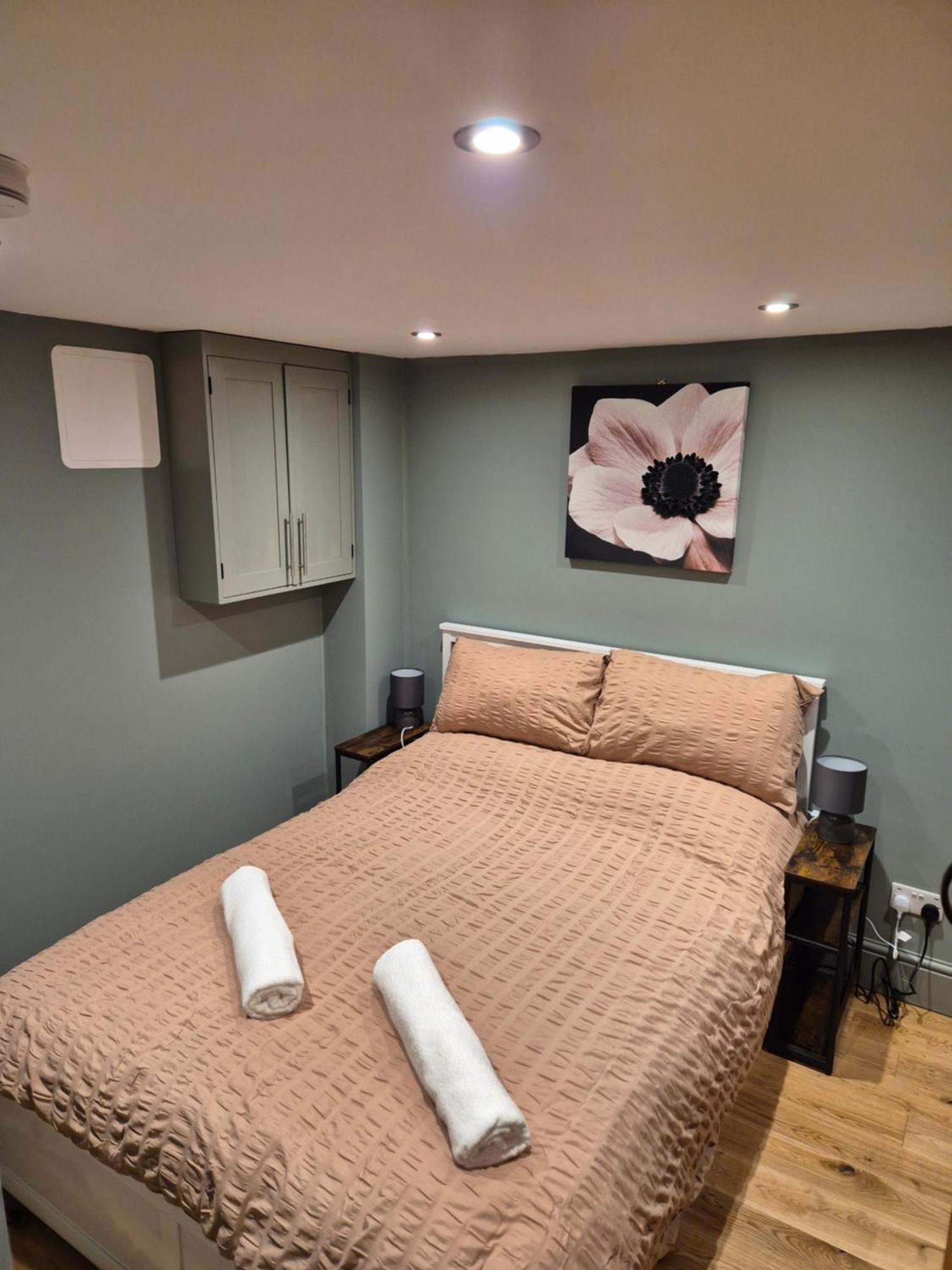 Foolow Charming 1 Bed Peak District Barn Conversion מראה חיצוני תמונה